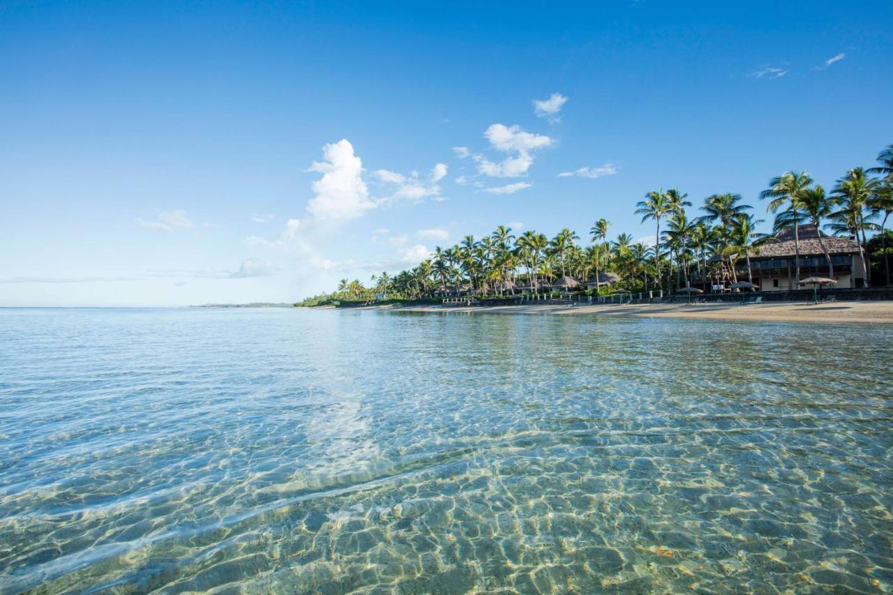 Outrigger Fiji Beach Resort Korotogo Zewnętrze zdjęcie View of the beach at the Sheraton Resort