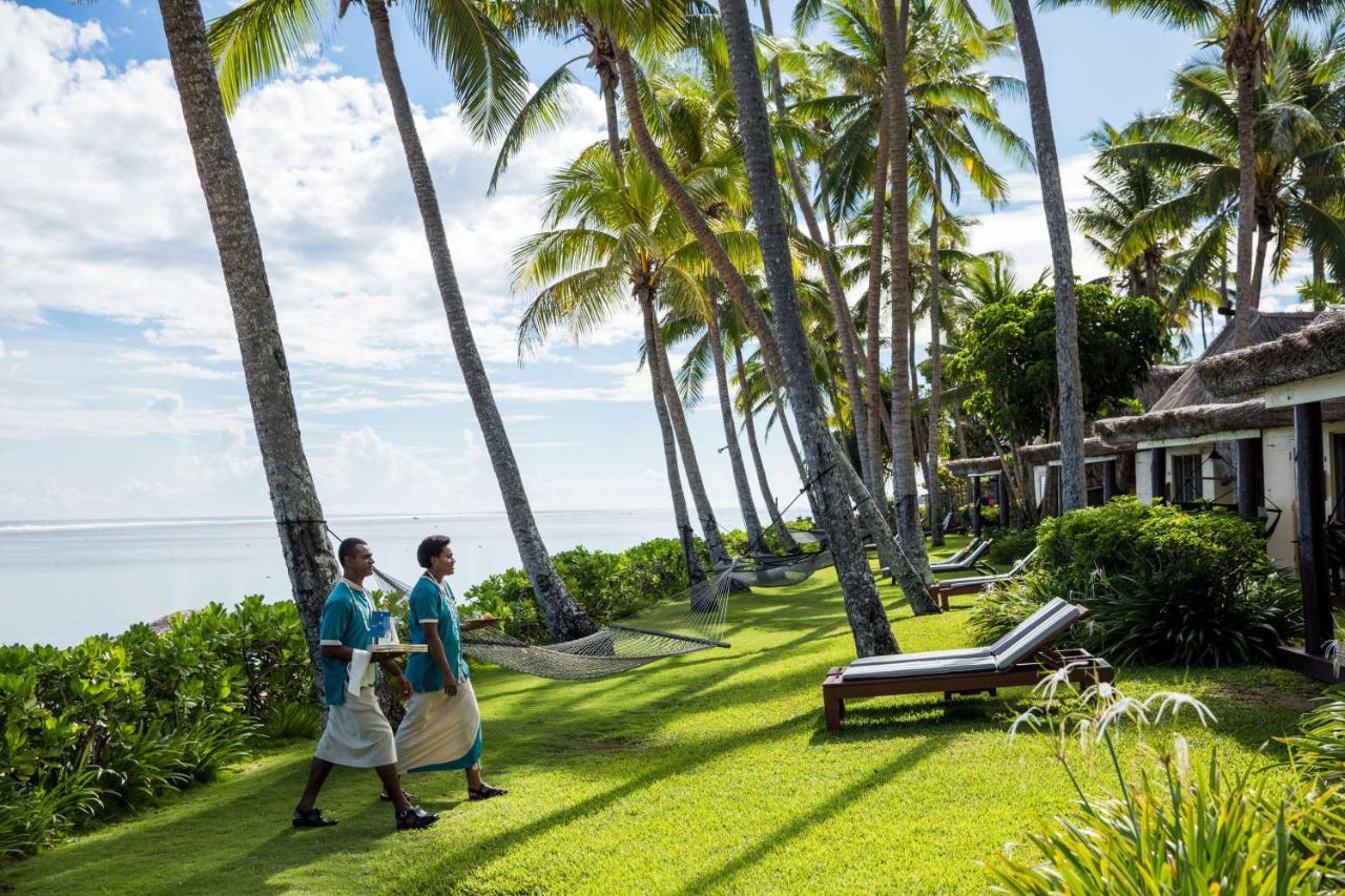 Outrigger Fiji Beach Resort Korotogo Zewnętrze zdjęcie The resort's beachfront