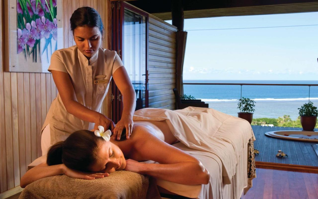 Outrigger Fiji Beach Resort Korotogo Zewnętrze zdjęcie A spa treatment