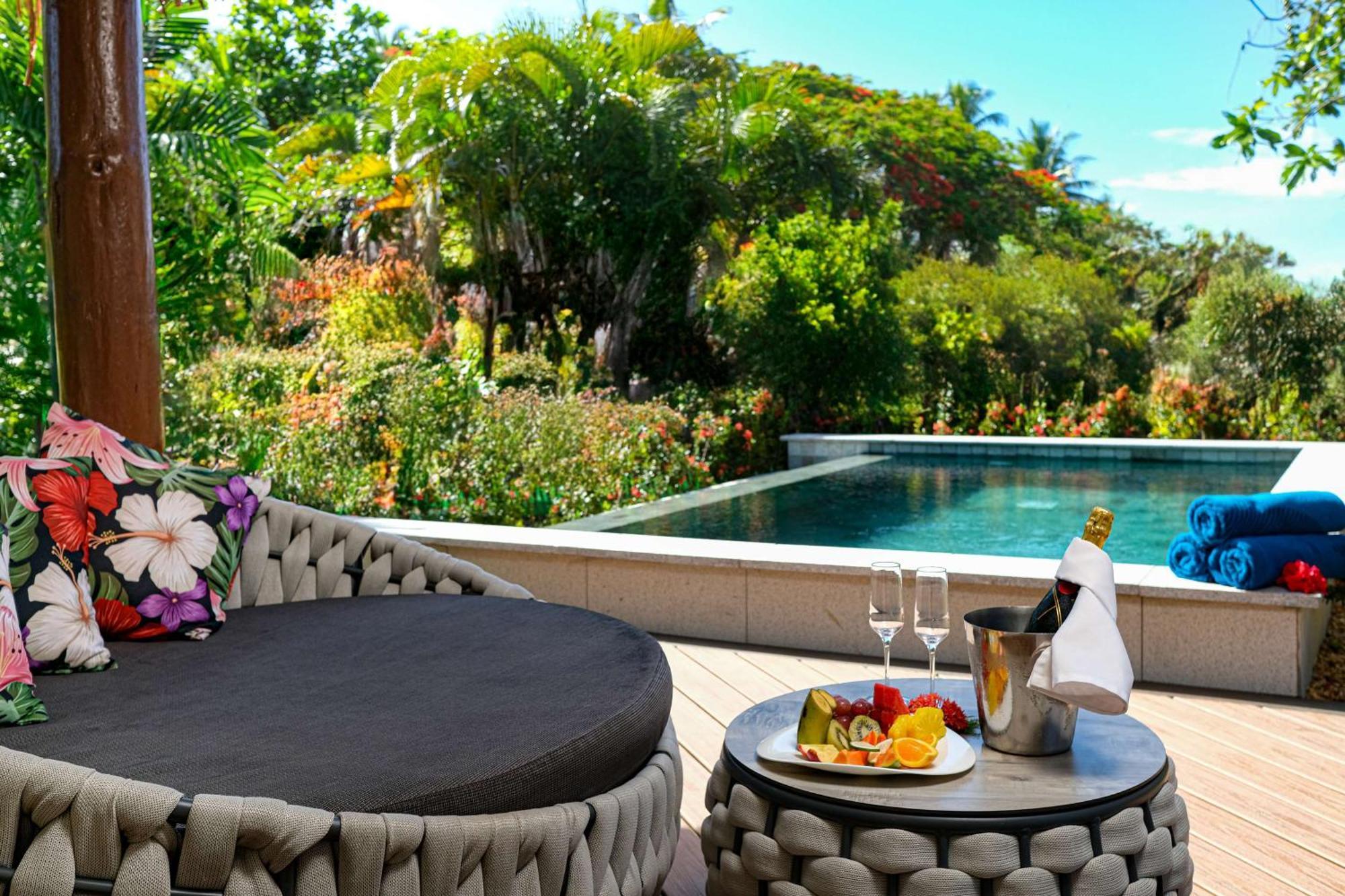 Outrigger Fiji Beach Resort Korotogo Zewnętrze zdjęcie